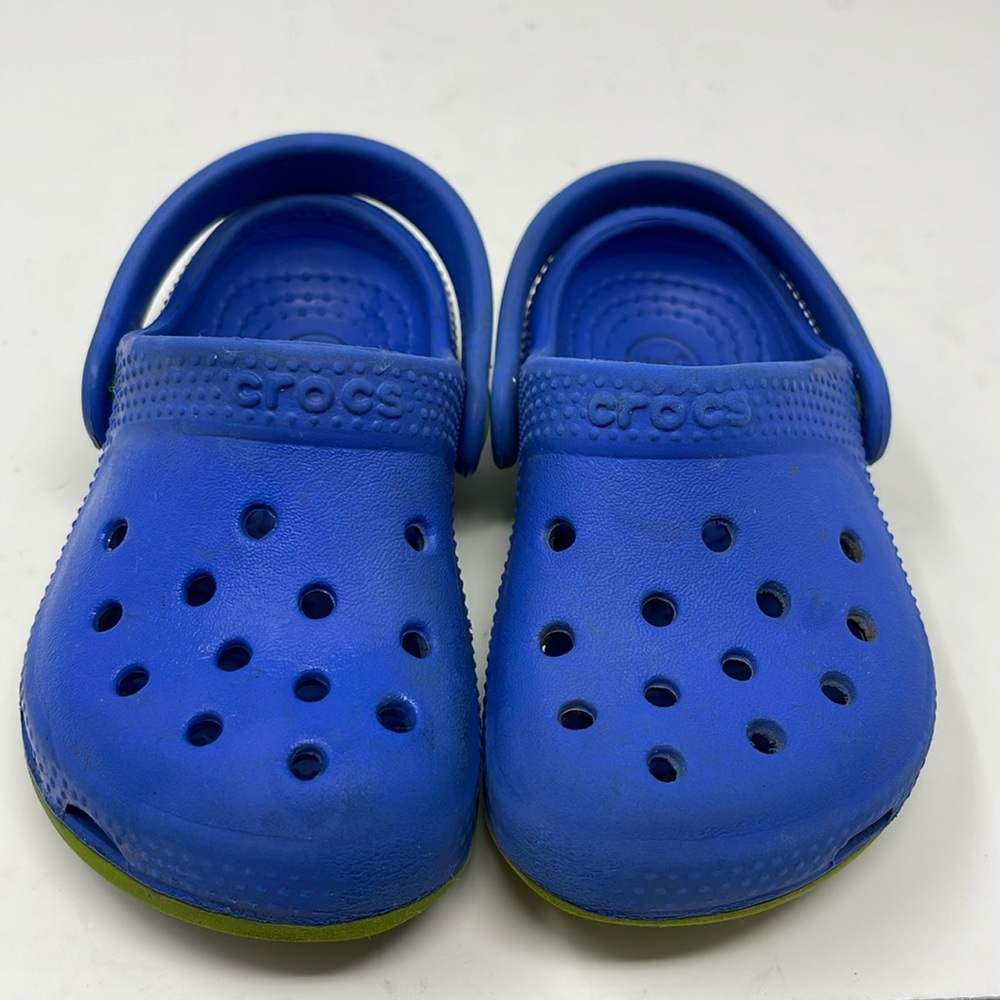 CROCS: Blue/Green Dual Color Slip-On Clog Shoes/Sandals, Size: 4C5